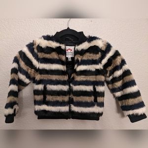 Appaman Kids Nikki Faux Fur Jacket Zip Close Front Pockets Size 4T Nwt